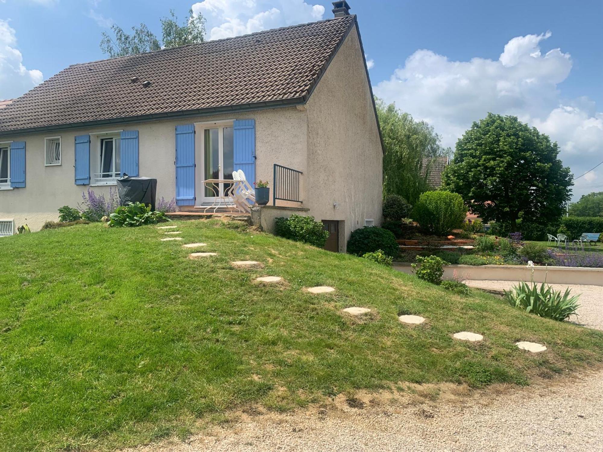 Villa Le Bleu de B. à Saint-Etienne-en-Bresse Extérieur photo